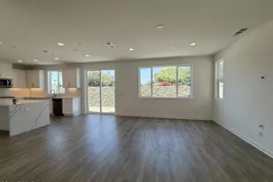 9591 N Corbina Ln, Panorama City, CA 91402 - Photo 4