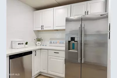 21 Poinsettia Gardens Drive #21, Ventura, CA 93004 - Photo 16