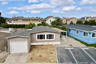 21 Poinsettia Gardens Dr, Ventura, CA 93004 - Photo 52