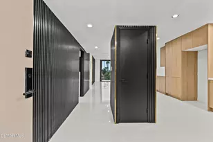 1401 Valley View Rd, Glendale, CA 91202 - Photo 12