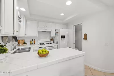 697 Evergreen Lane, Port Hueneme, CA 93041 - Photo 10