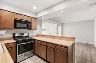 15258 Campus Park Dr, Moorpark, CA 93021 - Photo 14