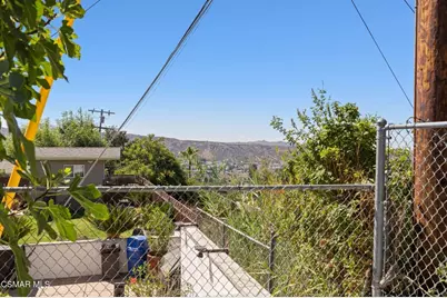 13949 Tucker Avenue, Sylmar, CA 91342 - Photo 30