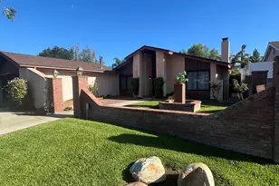 23020 Posada Dr, Valencia, CA 91354 - Photo 28