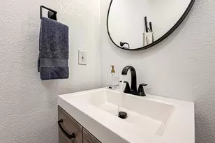 619 Hooper Ave, Simi Valley, CA 93065 - Photo 20