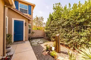 2266 Swift Fox Ct, Simi Valley, CA 93065 - Photo 6