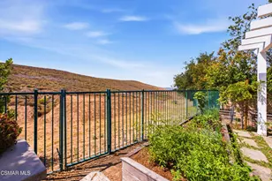 2266 Swift Fox Ct, Simi Valley, CA 93065 - Photo 44