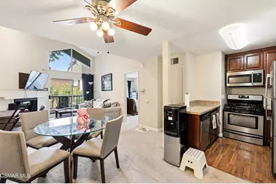 21400 Burbank Boulevard #306, Woodland Hills, CA 91367 - Photo 6