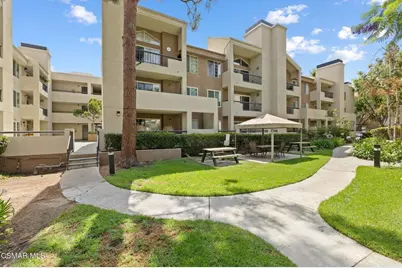 21400 Burbank Boulevard #306, Woodland Hills, CA 91367 - Photo 14
