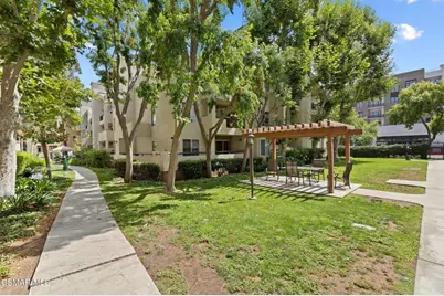21400 Burbank Boulevard #306, Woodland Hills, CA 91367 - Photo 16