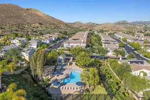 2887 Arbella Ln, Thousand Oaks, CA 91362 - Photo 2