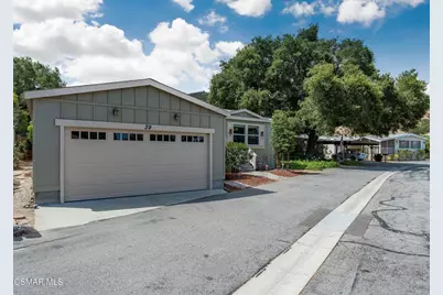 39 Nottingham Road, Westlake Village, CA 91361 - Photo 2