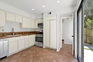833 Shadow Lake Dr, Thousand Oaks, CA 91360 - Photo 14