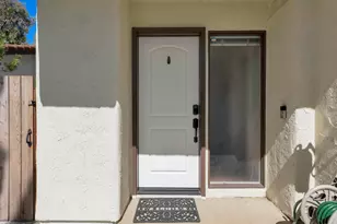 833 Shadow Lake Dr, Thousand Oaks, CA 91360 - Photo 4