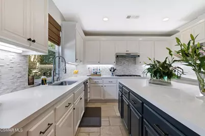3657 Legends Drive, Simi Valley, CA 93065 - Photo 12