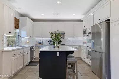 3657 Legends Drive, Simi Valley, CA 93065 - Photo 10
