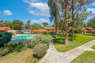 27584 Rondell St, Agoura Hills, CA 91301 - Photo 30