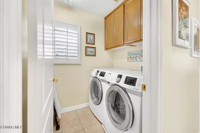 26608 Via Bellazza, Valencia, CA 91381 - Photo 38
