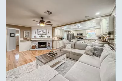 1354 Casmalia Court, Simi Valley, CA 93065 - Photo 8