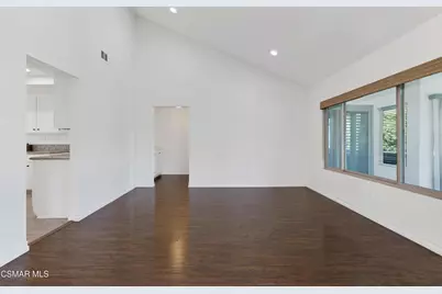 20184 Village 20, Camarillo, CA 93012 - Photo 8