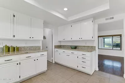 20184 Village 20, Camarillo, CA 93012 - Photo 18