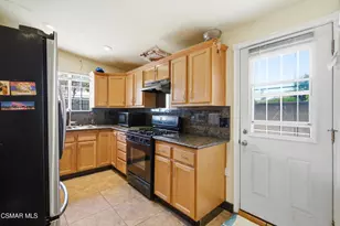 6642 Teesdale Ave, North Hollywood, CA 91606 - Photo 8