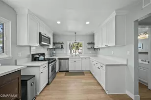 2094 Elizondo Ave, Simi Valley, CA 93065 - Photo 14