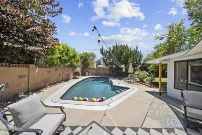 2094 Elizondo Avenue, Simi Valley, CA 93065 - Photo 36