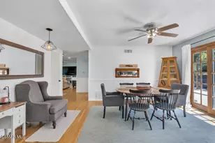 1060 Colby Cir, Thousand Oaks, CA 91362 - Photo 16