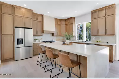 6024 Mandeville Place, Oak Park, CA 91377 - Photo 16