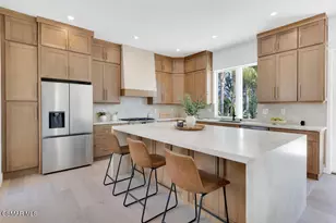 6024 Mandeville Pl, Oak Park, CA 91377 - Photo 16