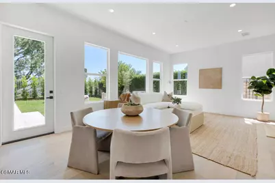 6024 Mandeville Place, Oak Park, CA 91377 - Photo 20