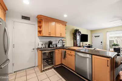 988 Vallejo Avenue, Simi Valley, CA 93065 - Photo 10