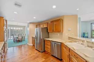23056 Park Privado, Calabasas, CA 91302 - Photo 18