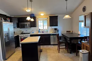 7 Katy Ln, Mission Hills (San Fernando), CA 91345 - Photo 8