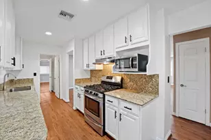 2340 Calle Malvon, Thousand Oaks, CA 91360 - Photo 22