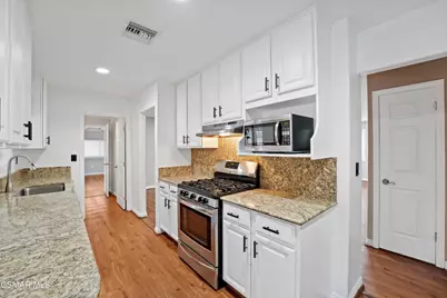 2340 Calle Malvon, Thousand Oaks, CA 91360 - Photo 14