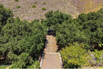 661 Lakeview Canyon Road, Westlake Village, CA 91362 - Photo 2