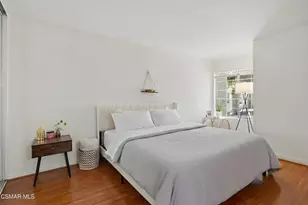 5530 Owensmouth Ave, Woodland Hills, CA 91367 - Photo 14