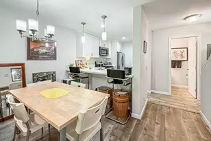 7050 Shoup Ave, Canoga Park, CA 91303 - Photo 6