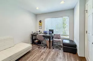 7050 Shoup Ave, Canoga Park, CA 91303 - Photo 22