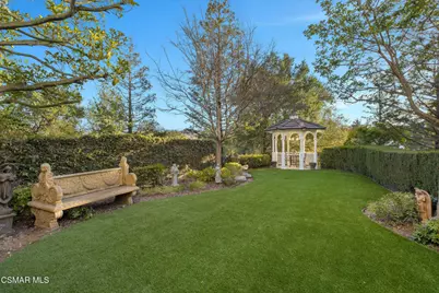 307 Briar Bluff Circle, Thousand Oaks, CA 91360 - Photo 2