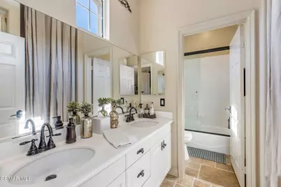 307 Briar Bluff Circle, Thousand Oaks, CA 91360 - Photo 28
