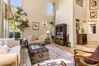 307 Briar Bluff Circle, Thousand Oaks, CA 91360 - Photo 8