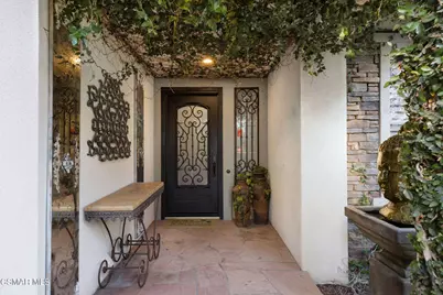 307 Briar Bluff Circle, Thousand Oaks, CA 91360 - Photo 4