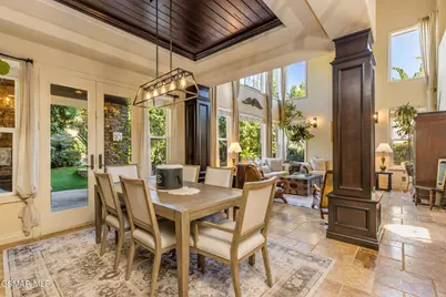 307 Briar Bluff Circle, Thousand Oaks, CA 91360 - Photo 10