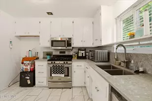 2423 Huntington Ln, Redondo Beach, CA 90278 - Photo 10