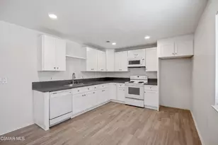 593 Avenida del Platino, Newbury Park, CA 91320 - Photo 4