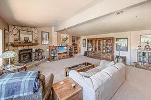 33045 Oracle Hill Rd, Palmdale, CA 93550 - Photo 6