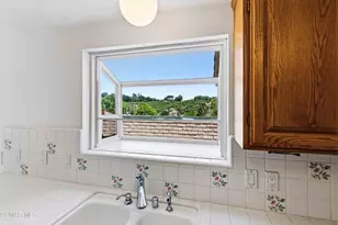 15 W Bonita Dr, Simi Valley, CA 93065 - Photo 24